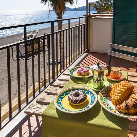 Loft Balcone Sul Mare Apartament Letojanni