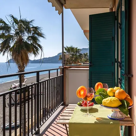 Διαμέρισμα Loft Balcone Sul Mare *