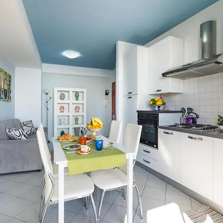Apartment Loft Balcone Sul Mare Letojanni